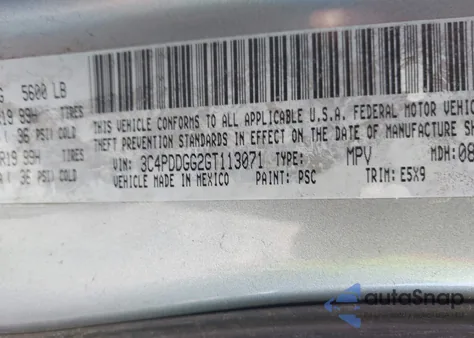 2016 Dodge Journey Crossroad z USA, uszkodzony, nr VIN 3C4PDDGG2GT113071